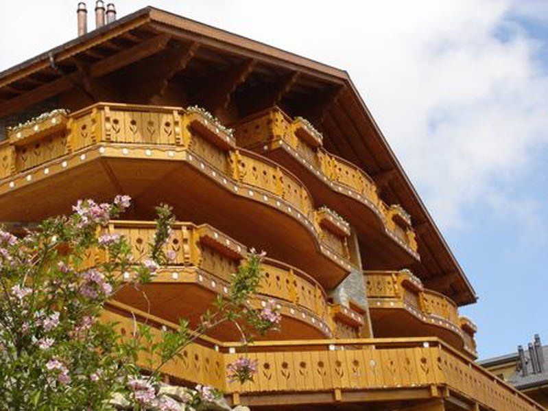 Luxurious 2 bedroom apartment of 134m2 with 36m2 terrace near the center of Leysin